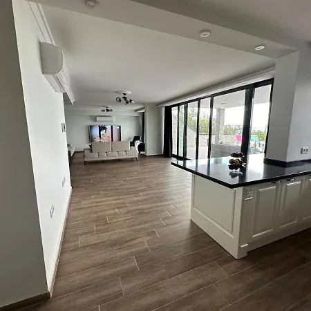 Paradise Вилла Миляс