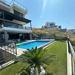 Paradise Bodrum, 14 Personnes, Vue Mer, Piscine, Privee, Sauna, A Vapeur, Ascenseur Villa
