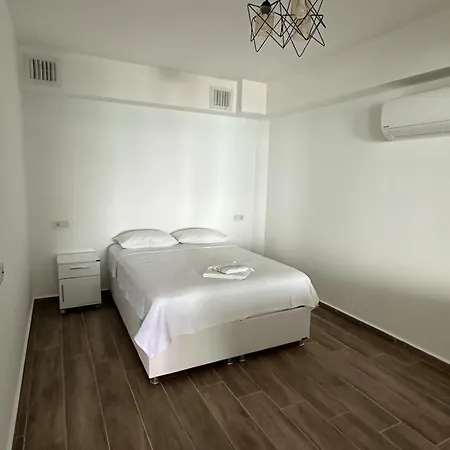 Villa Paradise *