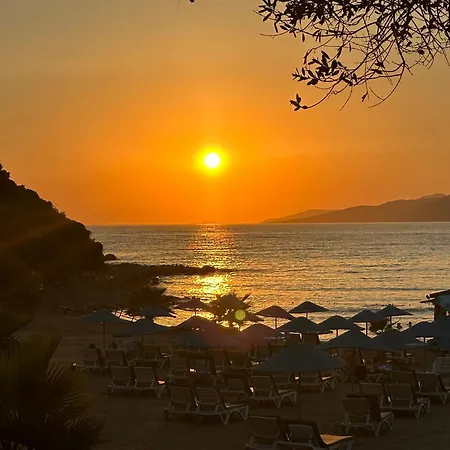 Paradise Bodrum, 14 Personnes, Vue Mer, Piscine, Privee, Sauna, A Vapeur, Ascenseur * Миляс