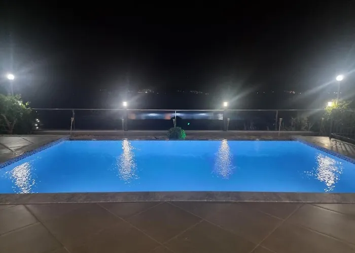Вилла Paradise Bodrum, 14 Personnes, Vue Mer, Piscine, Privee, Sauna, A Vapeur, Ascenseur