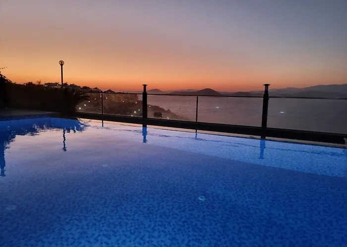Paradise Bodrum, 14 Personnes, Vue Mer, Piscine, Privee, Sauna, A Vapeur, Ascenseur *