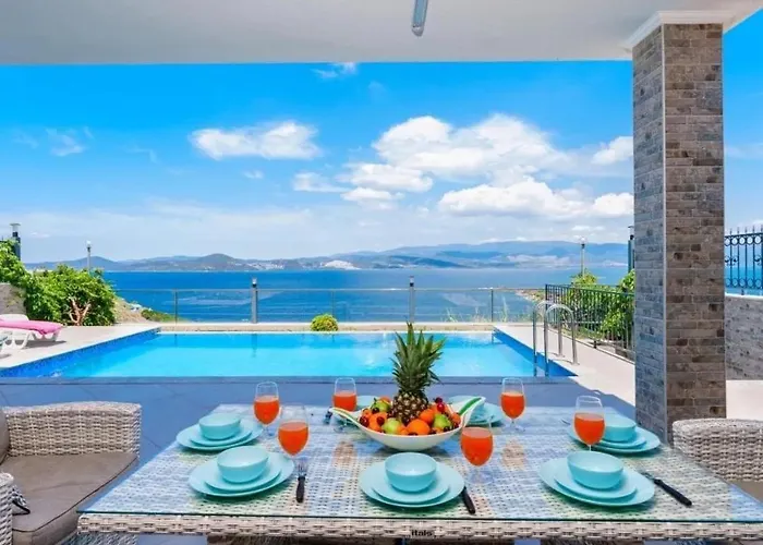 Paradise Bodrum, 14 Personnes, Vue Mer, Piscine, Privee, Sauna, A Vapeur, Ascenseur *