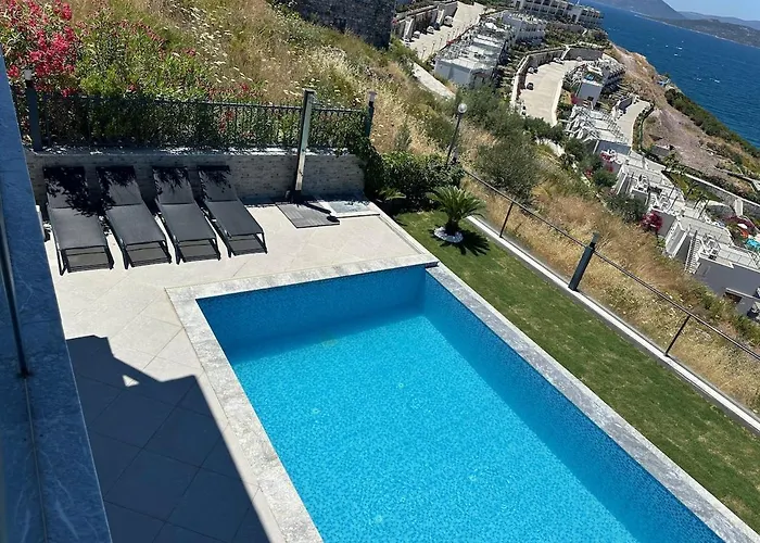 Paradise Bodrum, 14 Personnes, Vue Mer, Piscine, Privee, Sauna, A Vapeur, Ascenseur Вилла *