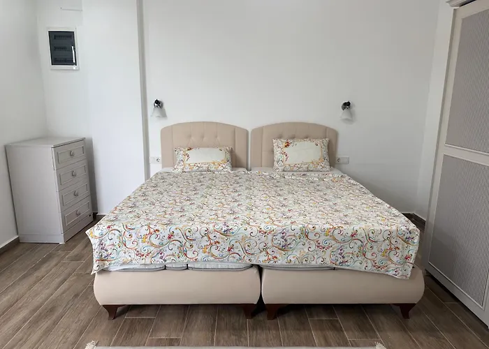 Вилла Paradise Bodrum, 14 Personnes, Vue Mer, Piscine, Privee, Sauna, A Vapeur, Ascenseur *